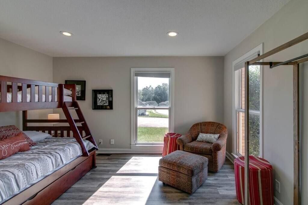 The Residence At Hilltop Acres - Clarksville, Tn Экстерьер фото